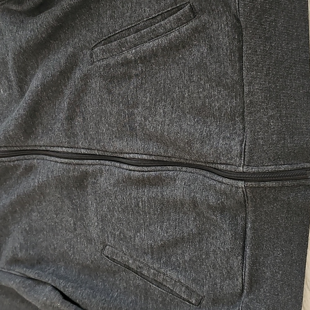 Amazon Essentials Full Zip Sweatshirt-Large - Picture 5 of 7